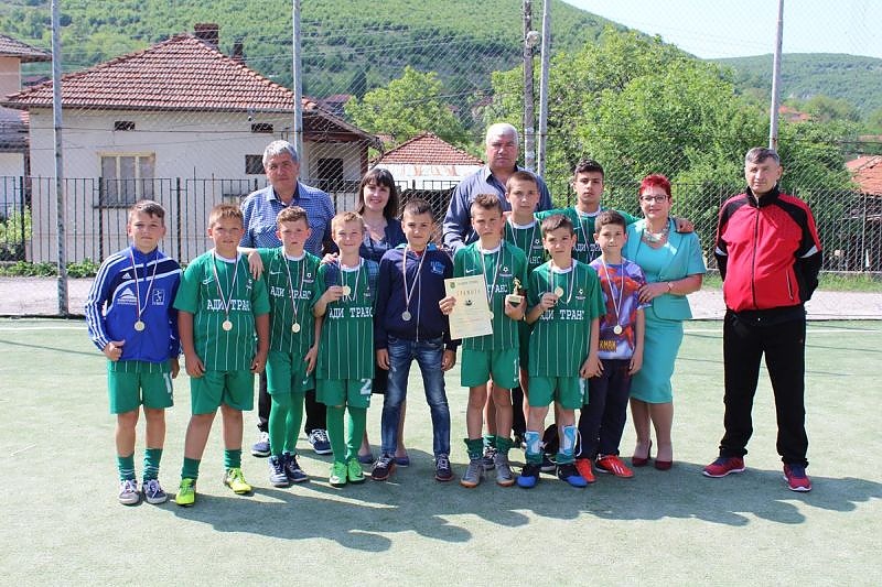 Narodni Borbi I Turnir Po Futbol V S Galata Obshina Teteven Div Diven Severozapad Vsichko Za Severozapadniya Rajon Na Edno Myasto